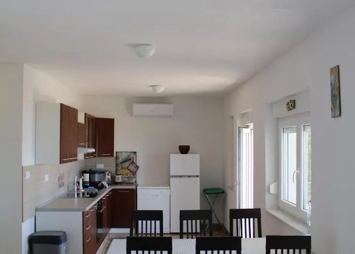 Mit Terrasse- Meerblick- Jacuzzi- Aussenpool By Interhome Apartment *