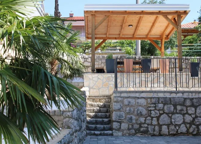 Mit Terrasse- Meerblick- Jacuzzi- Aussenpool By Interhome Apartment Novi Vinodolski