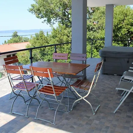 Mit Terrasse- Meerblick- Jacuzzi- Aussenpool By Interhome Apartment Novi Vinodolski
